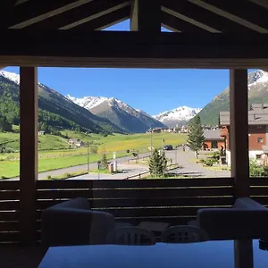 Cronox Vinecc Hotel apartamentowy